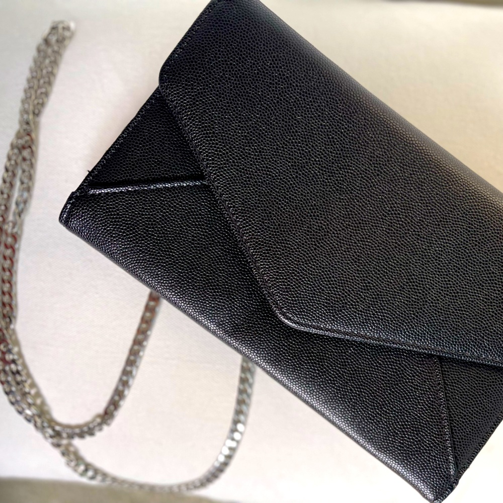 Black crossbody purse